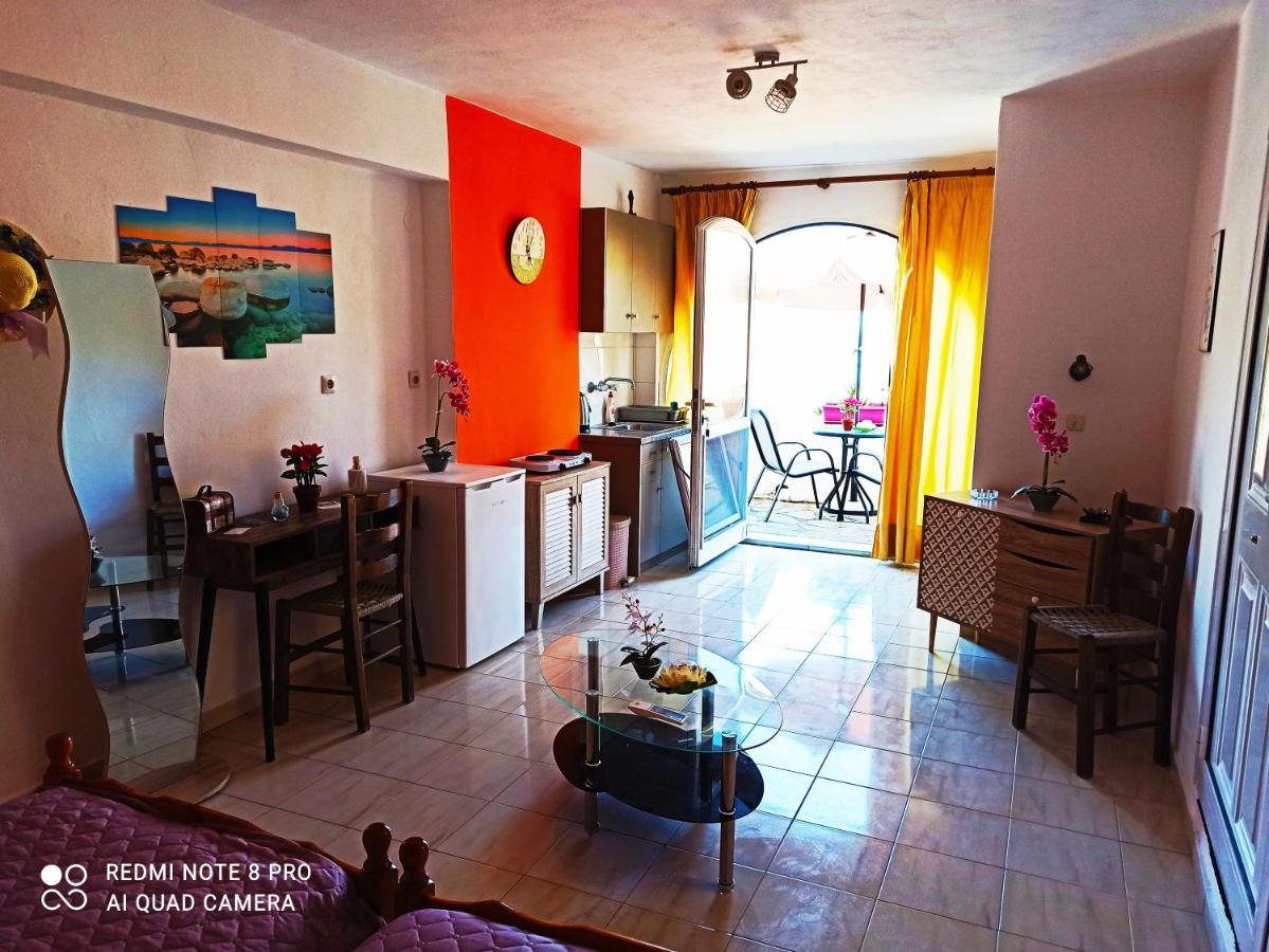 דירות אסוס Gardenia House מראה חיצוני תמונה